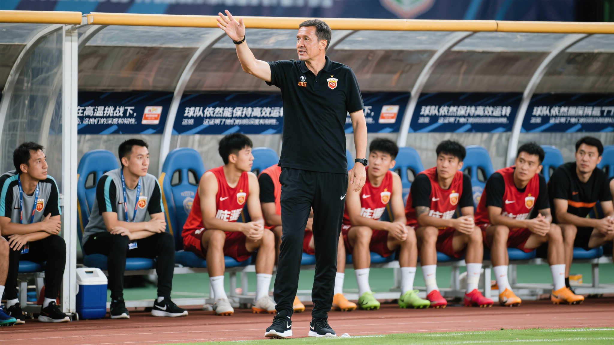 酷暑中的大胜双重意义：轮换球员渐入佳境，培养成效显著